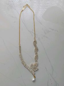Neck And Earring Set