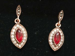 DESIGNER STONE JEWELLERY SET