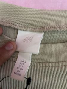 H&amp;M full sleeve top .