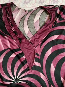 Patterned V-Neck Nighty