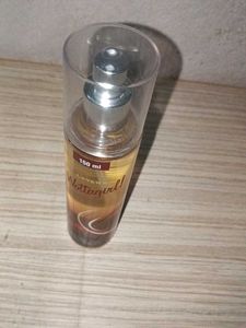 Layer&#39;r Wottagirl! Perfume