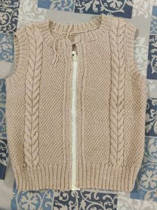 Beize Colour Half Sleeve Hand nit Sweater