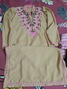 Thread Work Kurti