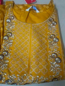 Elegant Kurtas (3pics)