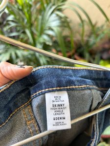Selling H&amp;m Jeans