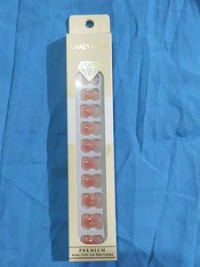 Artificial Nude Nails