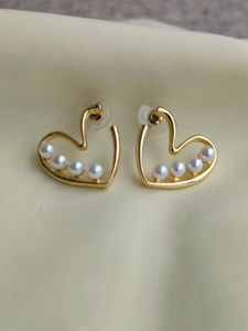 Pearl Heart Earring