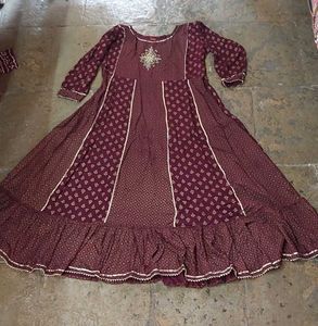 Maroon Golden Printed Ethnic Kurti