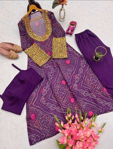 New Stayle Beautiful Pakistani Dress Inpoted Dres