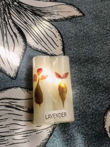 Aromatic lavender Candle