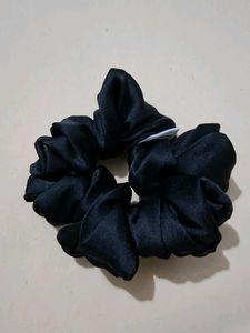 Black Scrunchie