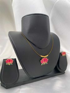 Lotus Charm Invisible Necklace