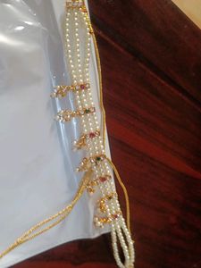 Beautiful Pearl Necklace With Stone Studded
