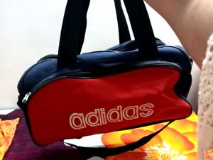 combo of handbags and luggages