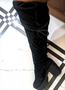 🕸️🕸️Black Over-the-Knee Boots 🕸️🕸️