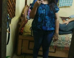Floral Print Top (also wear as off shoulder)