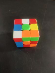 SMOOTH GREEP RUBIK&#39;S Cube