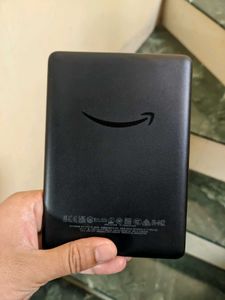 Kindle 10th Generation with Cover