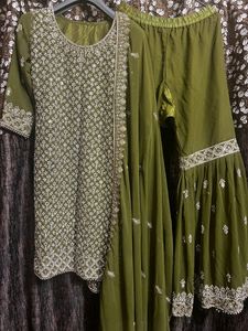 ( Price Drop!!)Pakistani Sharara Suit✨💗