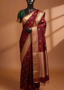 💚Elegant Green Saree Blouse