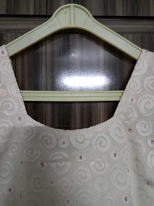 White Sleeveless Dress