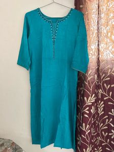 Embroidered Long Kurti Combo – Red &amp; Blue (Size M)