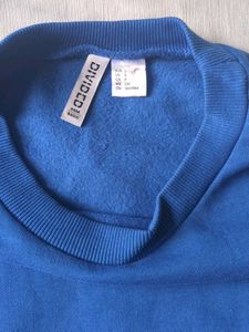H&amp;M Blue Round neck Sweatshirt