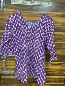 Simple But Beautiful Short Kurti 💜