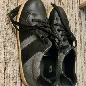 Unisex shoes from Fame Forever(size 39)
