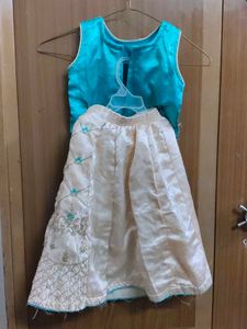 Girl&#39;s Indian Outfit