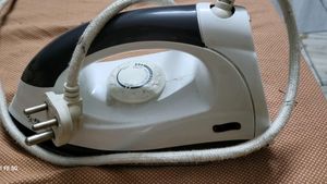 Very Light Weighted Iron By Flipkart Smart