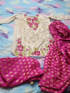 Elegant Embroidered Kurta Set