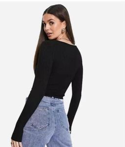 Black Long Sleeve Crop Top