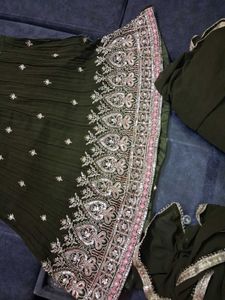 Elegant Olive Green Kurta Set L