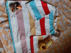 It's Multicolour Crop Tshirt