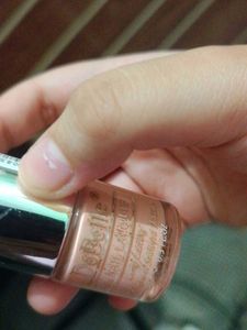 Debelle Authentic Nail Polish