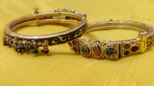 It&#39;s Very Beautiful Bangles Meena Work