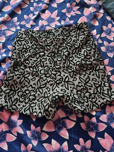 Shorts 🩳 With Side Zip