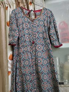 Elegant Patterned Maxi Dress