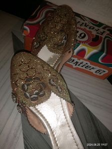 Pakistani Juti
