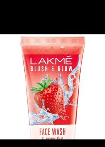 🍓 Lakme Blush & Glow Strawberry Face Wash