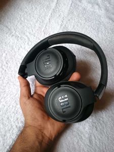 JBL TUNE 710 BTHeadphones
