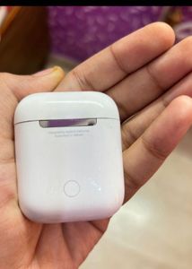 Original Airpods (1st gen)