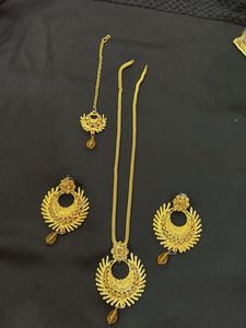 Gold-tone Indian Jewelry Set