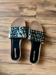 Black Floral Sliders