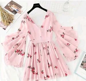 Beautiful Pink Floral Dress 💕