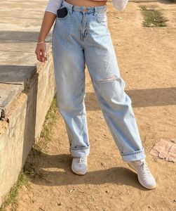 Ripped Light Wash Baggy Jeans