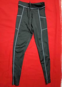 Black Athletic Leggings with Pockets
