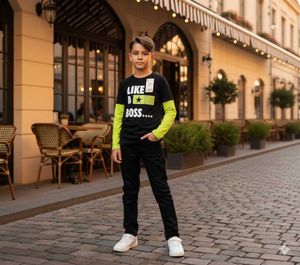 M@80 Size-30 Cool Graphic Tee for Boys