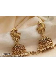 Elegant Gold-toned Choker Set
